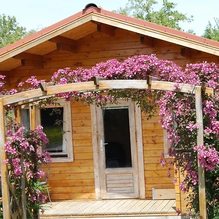 펜션 The With Heated Outdoor Pool Chalandrey
